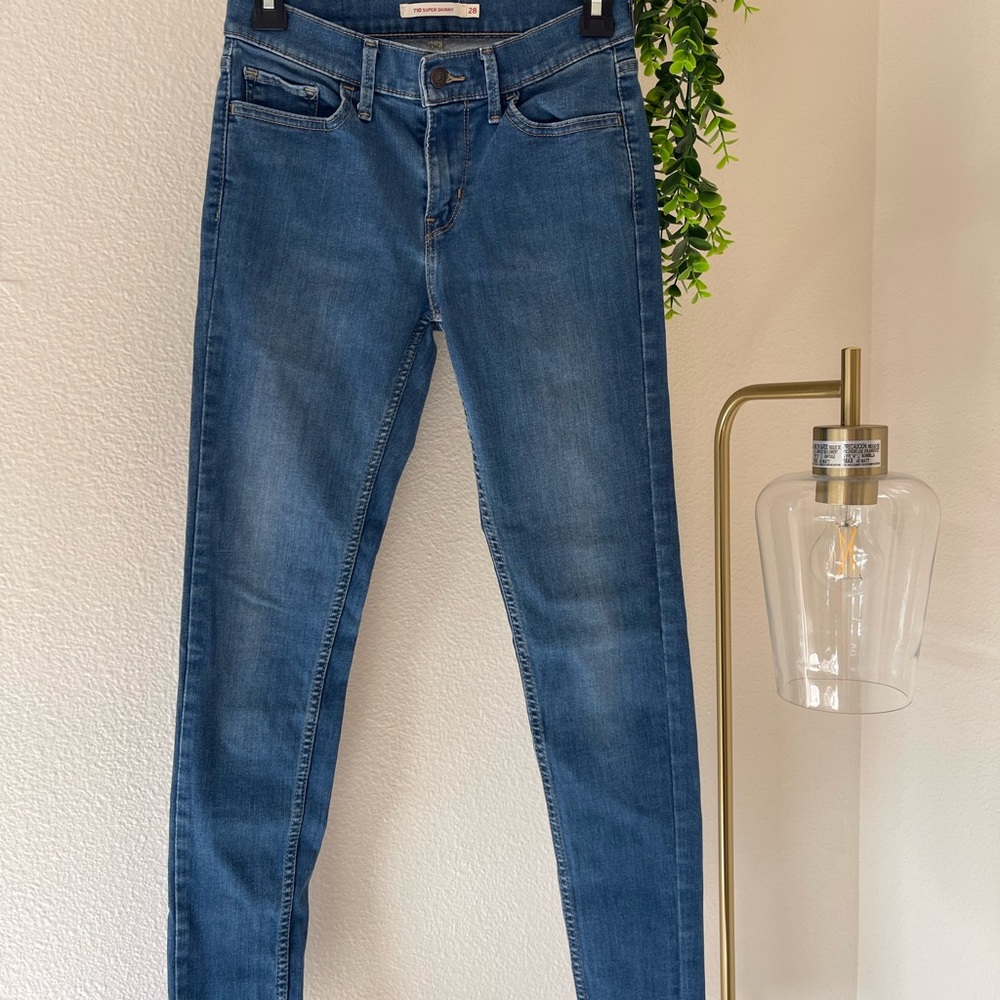 Levi's Women's Blue Denim Jeans